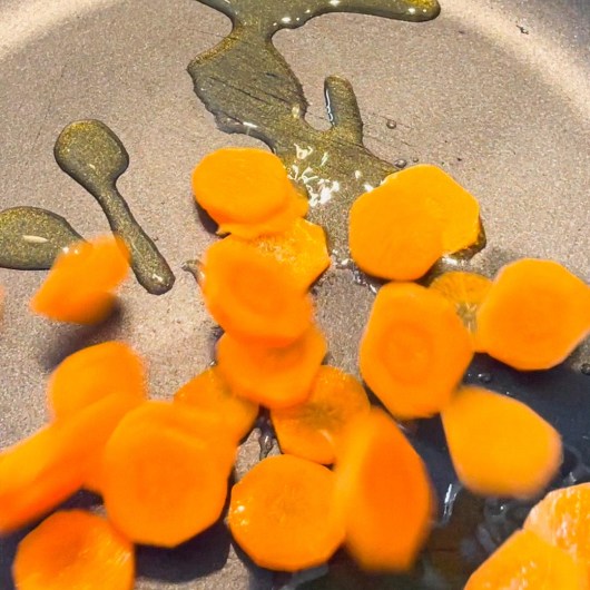 carrot pouring