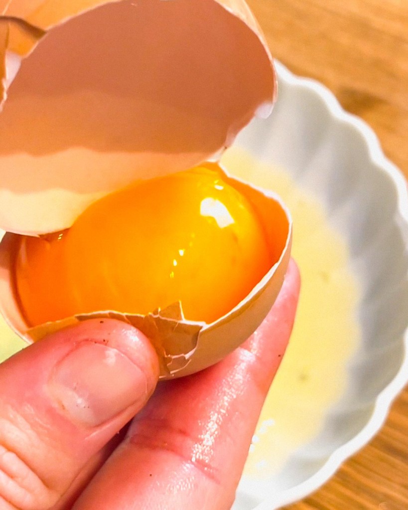 bibimbap adding egg